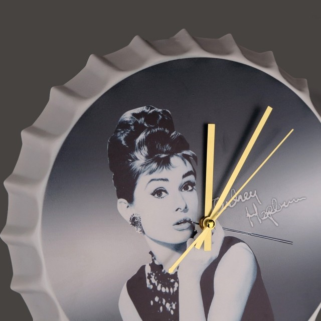오드리 햅번 빈티지 병뚜껑 시계 카페 호프집 홈카페 벽장식 틴사인 인테리어소품